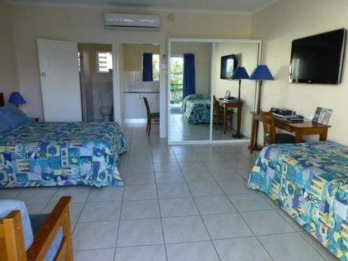 Airlie Court Units Aparthotel Airlie Beach Exteriör bild